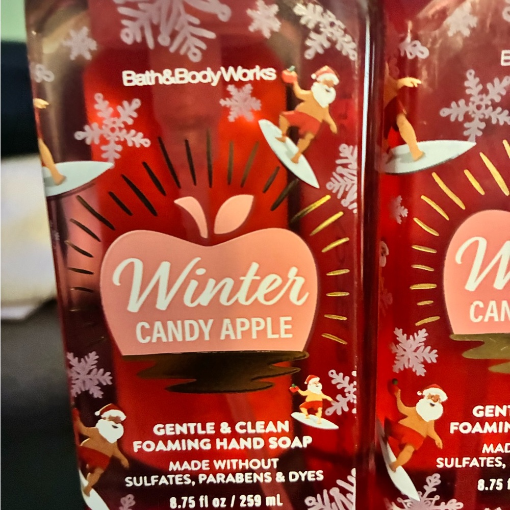 Bath & Body Works Red Foaming Hand Soap Holiday Collection Winter Candy Apple 🍎 - Picture 3 of 4